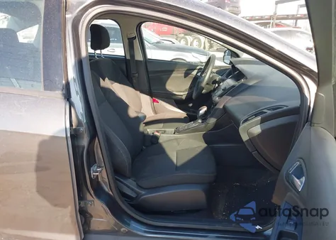 2018 Ford Focus Se из США, поврежденный, VIN 1FADP3F20JL308461